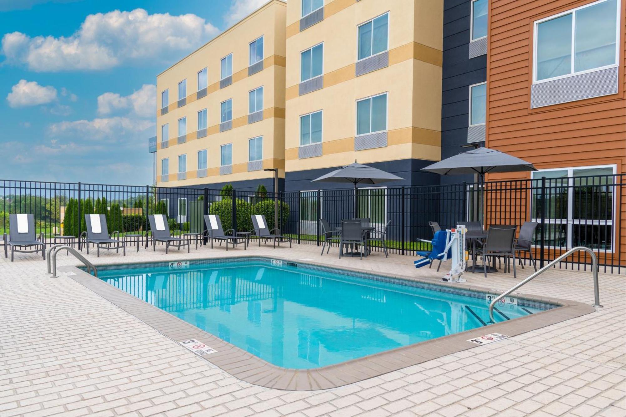 Fairfield Inn & Suites By Marriott Martinsburg Εξωτερικό φωτογραφία