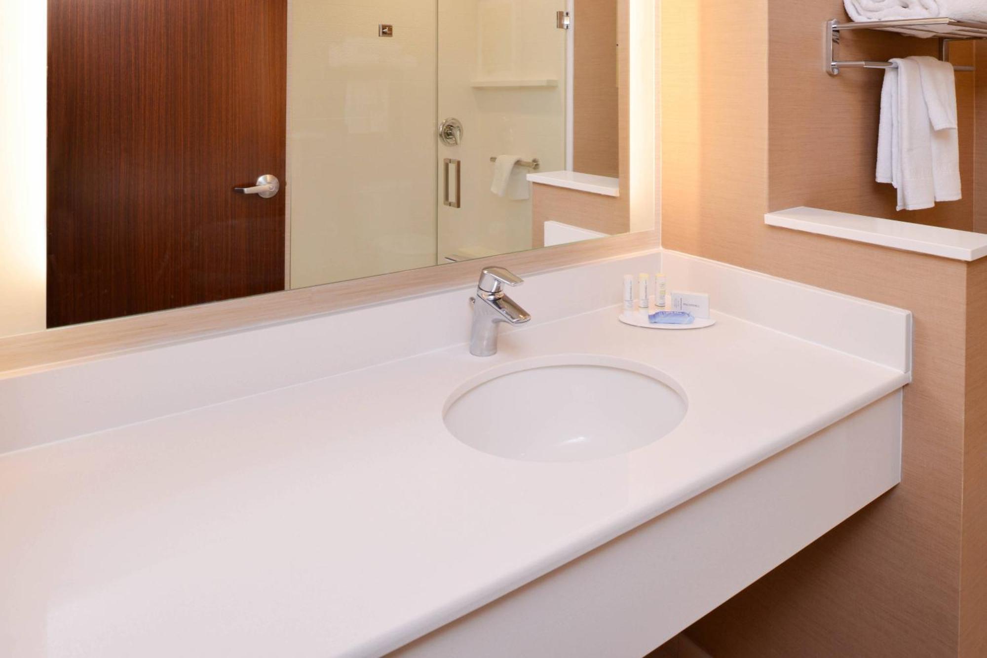 Fairfield Inn & Suites By Marriott Martinsburg Εξωτερικό φωτογραφία